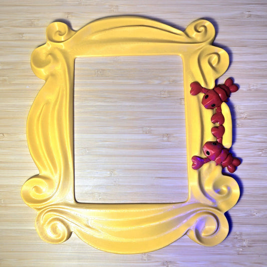 Friends-Inspired Peephole Frame | Iconic Door Decor – Classic & Lobster Edition | 7" or 10" Sizes