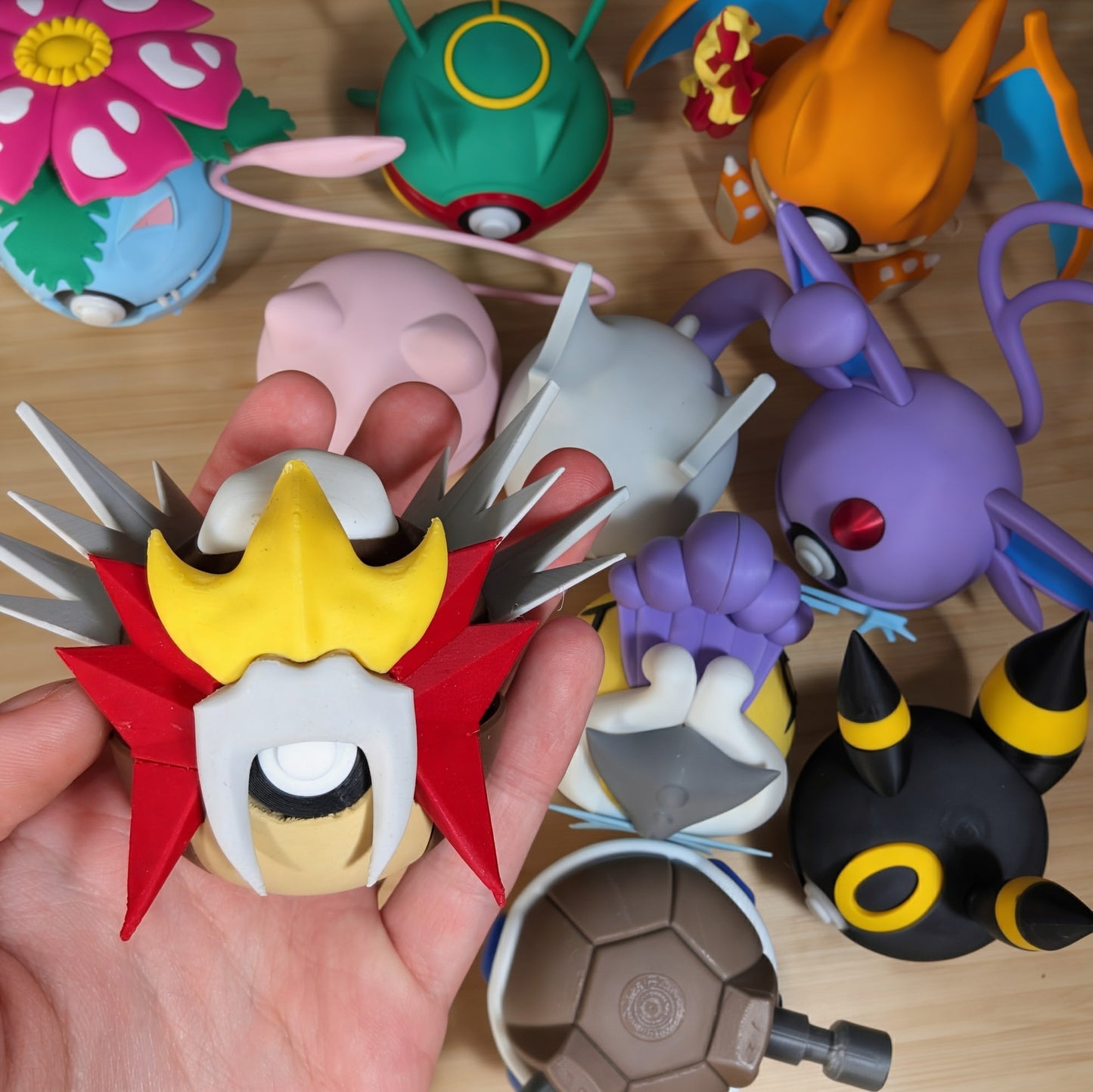 Anime-Style Capture Ball – 3D Printed Collectible