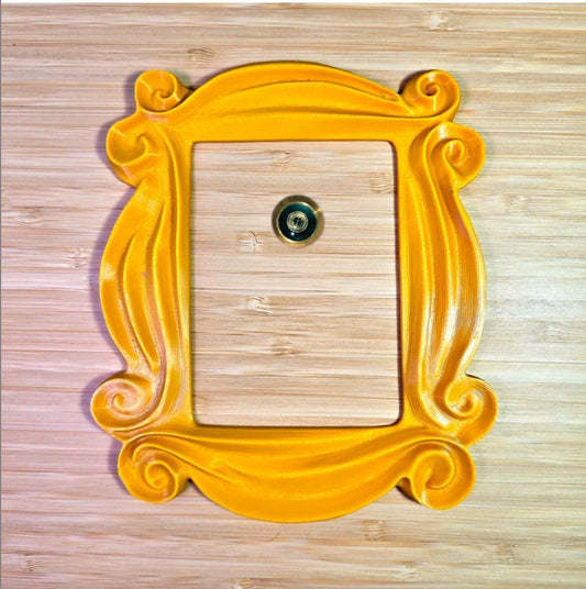 Friends-Inspired Peephole Frame | Iconic Door Decor – Classic & Lobster Edition | 7" or 10" Sizes